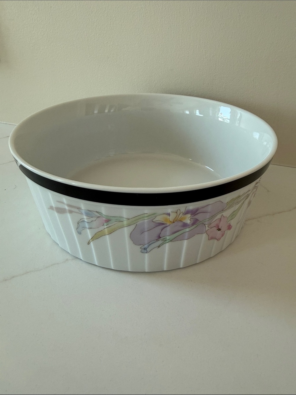 Vintage Mikasa Charisma Black Ultra Ceram Bake & Serve UP025 Soufflé Dish 7.5”